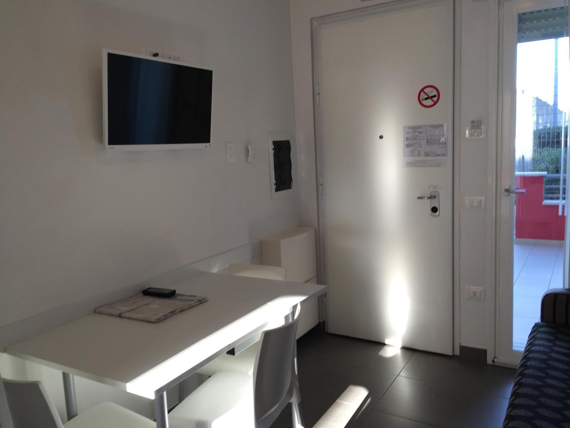 Residence La Nave Σενιγκάλια Δωμάτιο φωτογραφία