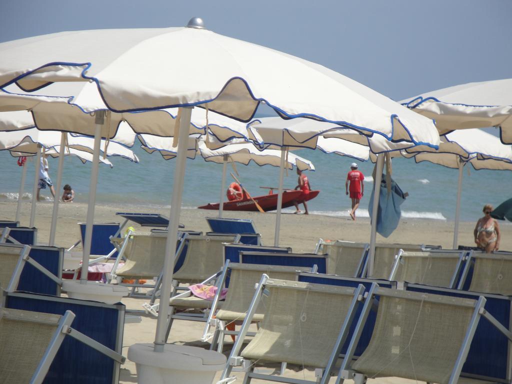 Residence La Nave Σενιγκάλια Εξωτερικό φωτογραφία
