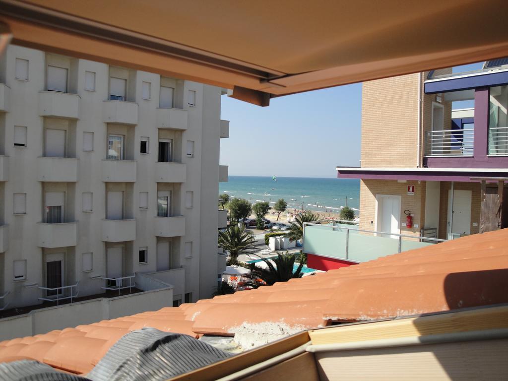 Residence La Nave Σενιγκάλια Εξωτερικό φωτογραφία