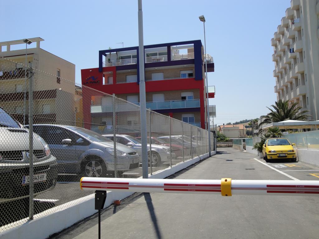 Residence La Nave Σενιγκάλια Εξωτερικό φωτογραφία